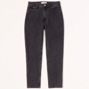 Abercrombie Curve Love High Rise Mom Jean (black)